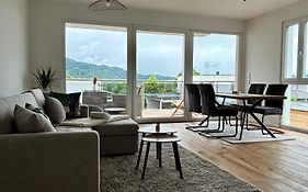 Modische Wohnung mit 2 Schlafzimmern